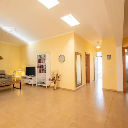 Casa Ostoja - Heated Pool & Spacious * 普拉亚布兰卡