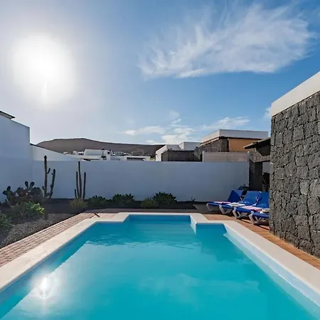 Holiday home Casa Ostoja - Heated Pool & Spacious