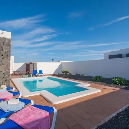 Casa Ostoja - Heated Pool & Spacious 度假居 *
