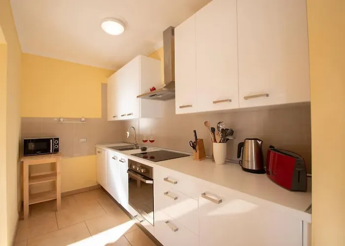 Casa Ostoja - Heated Pool & Spacious