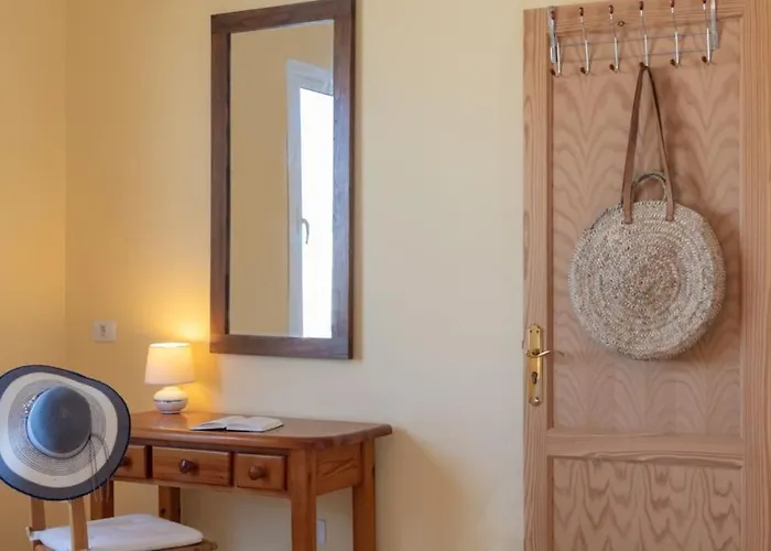 Prázdninový dům Casa Ostoja - Heated Pool & Spacious Playa Blanca (Lanzarote)