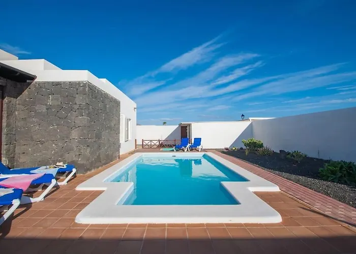 Casa Ostoja - Heated Pool & Spacious *