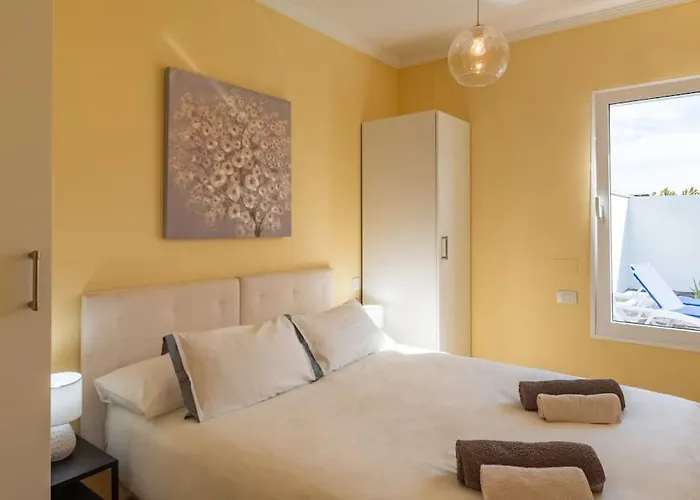 Casa Ostoja - Heated Pool & Spacious 普拉亚布兰卡