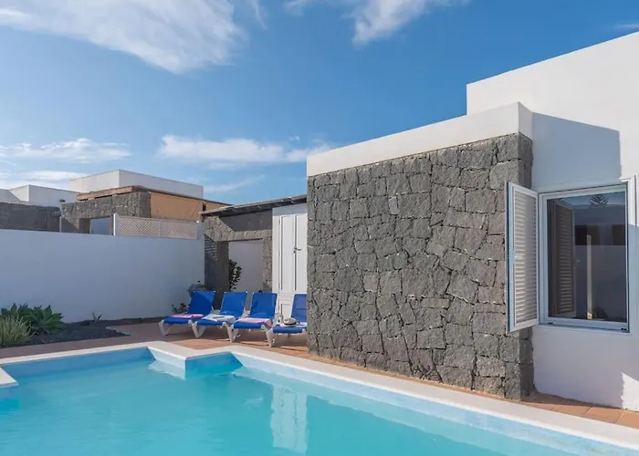 Casa Ostoja - Heated Pool & Spacious